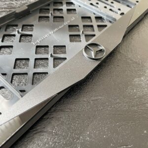 Mercedes kentekenplaathouder